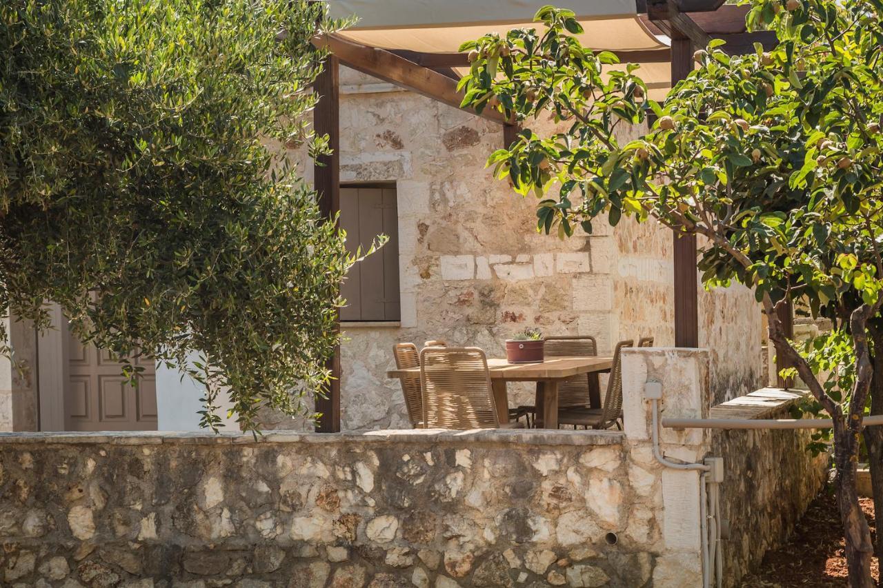 Ploes Luxury Cottages Pesádha 외부 사진