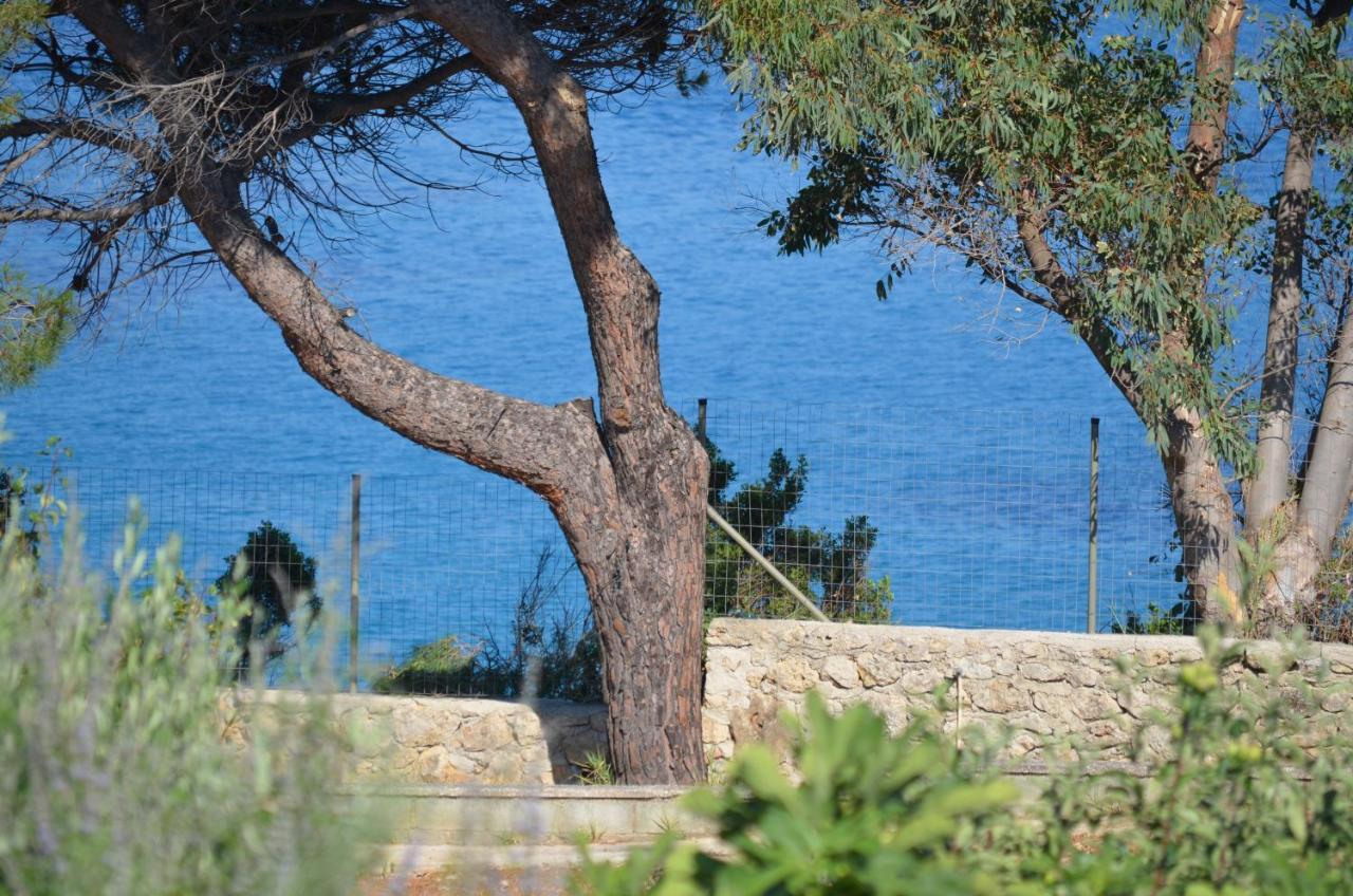 Ploes Luxury Cottages Pesádha 외부 사진