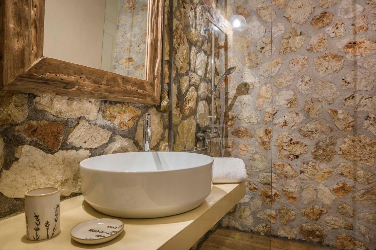 Ploes Luxury Cottages Pesádha 외부 사진
