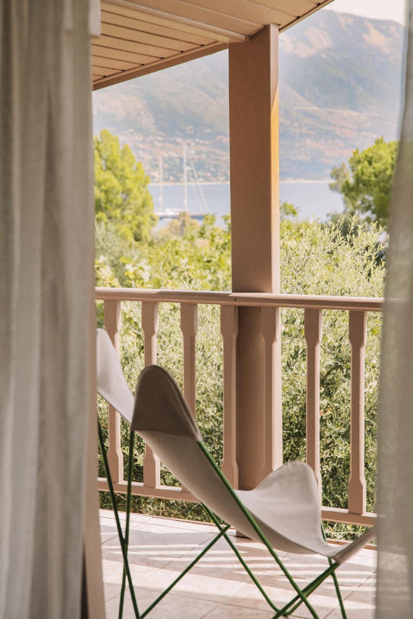 Ploes Luxury Cottages Pesádha 외부 사진